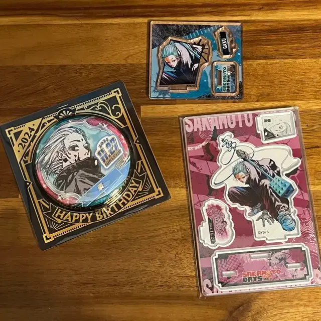 가쿠 아크릴 디오라마, 스탠드, 캔뱃지 일괄