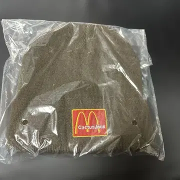 TRAVIS SCOTT x McDONALD'S 니트 모자 비니