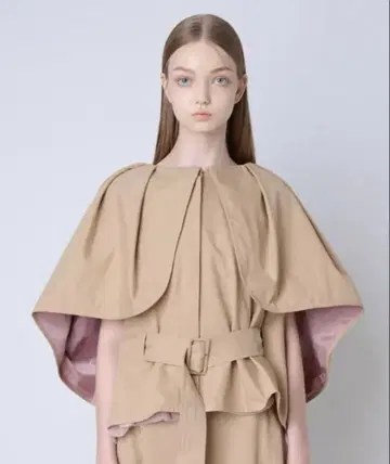 Seivson X 루: 구름의 꿈 Cloud 3D-Cut 케이프 코트