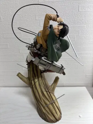 진격의 거인 ARTFX J 리바이