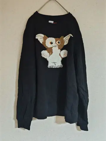 그라니프 graniph 그렘린 블랙 맨투맨 S 기즈모