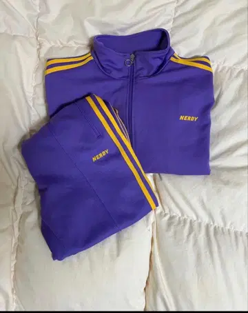 NERDY 퍼플 저지 L 사이즈 상하의 세트