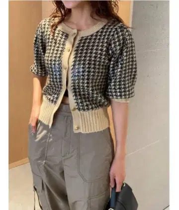 LILY BROWN CANDY STOCK 자수 가디건