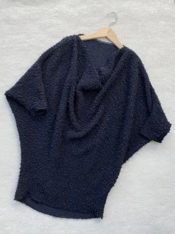 스페치오 플리츠 돌먼 상의 블랙