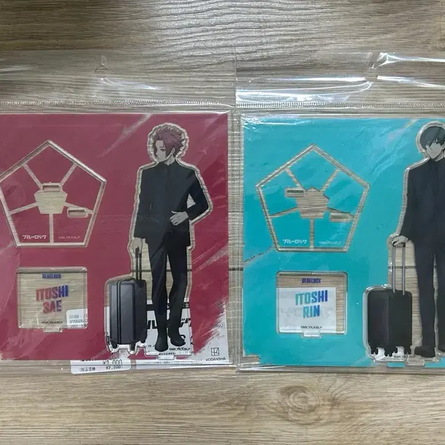 블루록 베이스야드 아크릴스탠드 사에 린