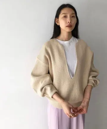 미사용 TODAYFUL Slit Neck Knit 내추럴