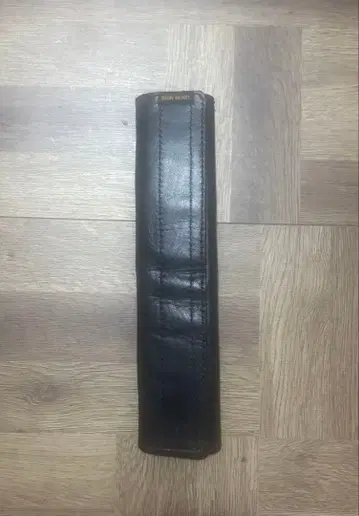 [ 레어 단종 ] 아이언 하트 백 숄더 패드 가죽 천연 가죽