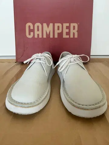 CAMPER 화이트 가죽 로퍼