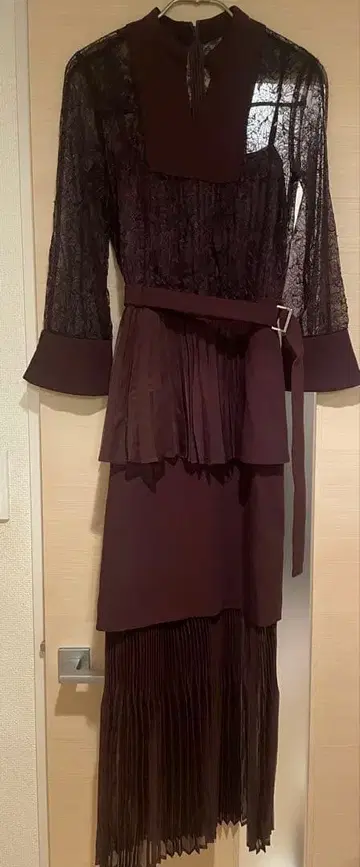 SNIDEL 레이스 레이어드풍 플리츠 스커트 원피스 브라운