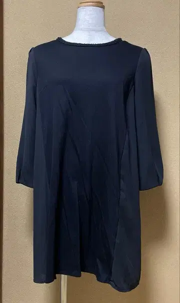 TO BE CHIC 42 사이즈 블랙 튜닉 포켓 프릴 포함