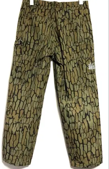 HUF 카모 패턴 팬츠