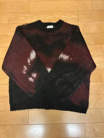 SERACE 루즈 실루엣 추상 재기 니트 M