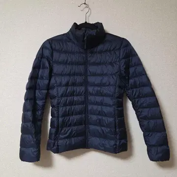 유니클로 울트라 라이트 다운 자켓 S 사이즈 네이비