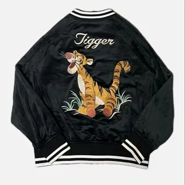Tigger 자수 스카잔 디즈니 티거 벨로아 블랙
