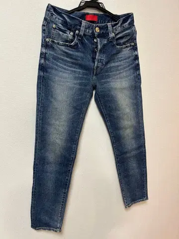 RED CARD 다크 블루 슬림 핏 데님