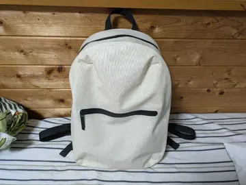 무인양품 내수성 원단을 사용한 웰더 럭색 백팩 화이트