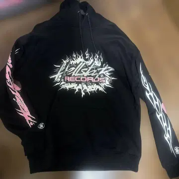 HELLSTAR 후드티 M 사이즈 블랙