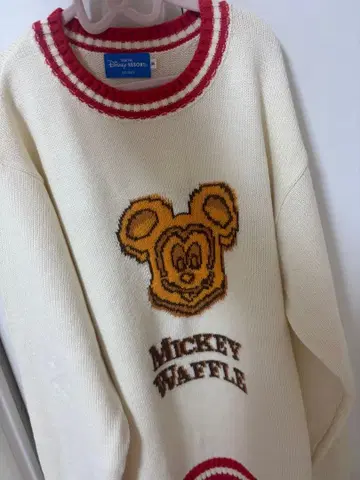 Disney 미키 와플 긴팔 스웨터