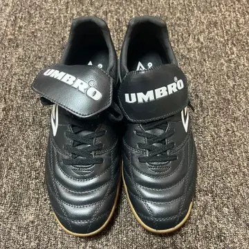 UMBRO 별주 풋볼 신발