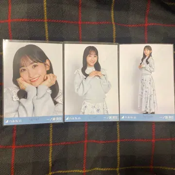 노기자카46 브로마이드 이치노세 미쿠 카라 부착 코디 컴프