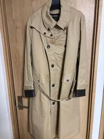 앳 라스트 코트 40