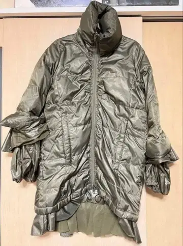 아차츄무무챠챠 프릴 다운 코트 카키 다운 다운 자켓