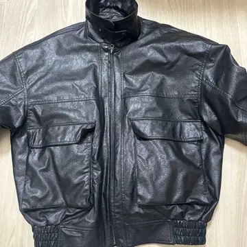 블랙 가죽 집업 자켓