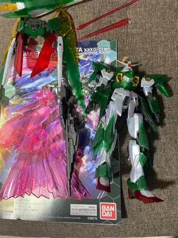 MG 건담 페니체 리나시타 클리어 컬러 건담베이스