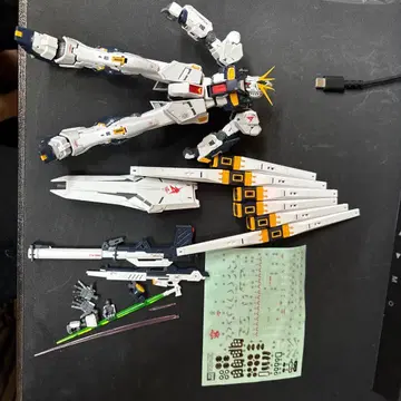 RG 뉴 건담 정크