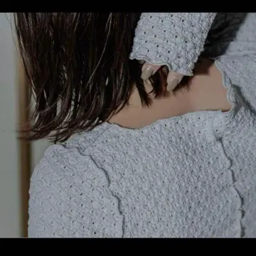 ANOGH 컷 레이스 자카드 상의