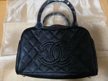 블랙 퀼팅 핸드백