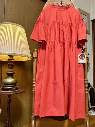 새상품 haupia 코튼 티어드 볼륨 원피스 레드 M 사이즈