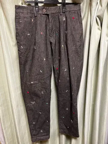 TOMMY HILFIGER 자수 슬랙스 34/32