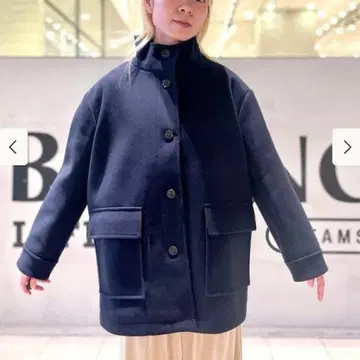 BEAMS 스탠드 카라 숏코트