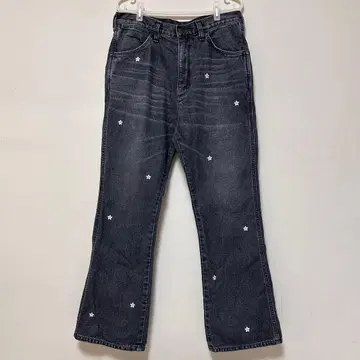 Wrangler 플레어 데님 플라워 꽃무늬 샘플
