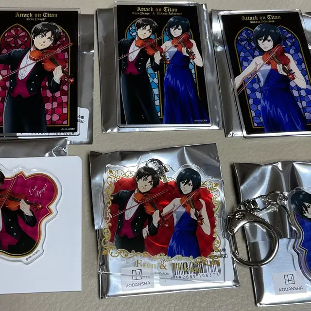 진격의 거인 에렌 미카사 오케스트라 아크릴 키링 아크릴 스탠드 세트