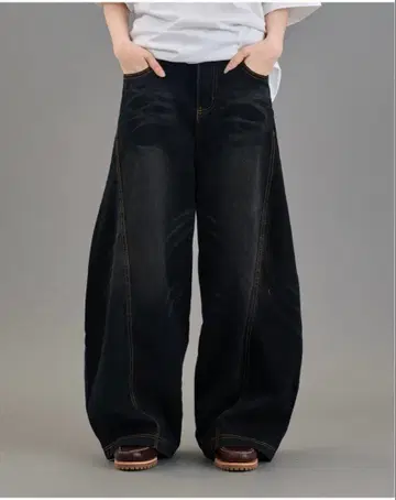 데미지 가공 블랙 와이드 팬츠