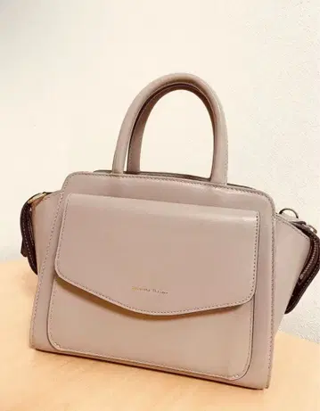 Samantha Thavasa 가죽 핸드백