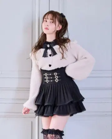 LIZLISA 레이어드 스타일 어깨 트임 니트