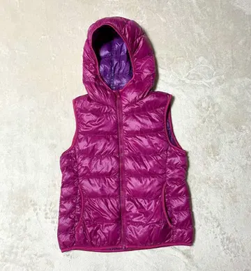 유니클로 다운 베스트 광택 y2k 경량 후드 퍼플
