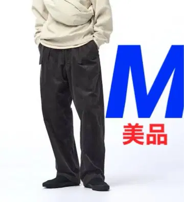 UNIQLO U 코듀로이 턱 와이드 팬츠 사이즈 M 다크 그레이