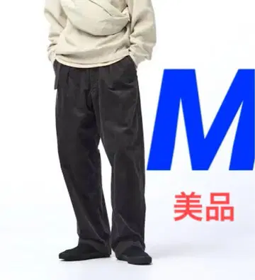 UNIQLO U 코듀로이 턱 와이드 팬츠 사이즈 M 다크 그레이