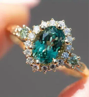 FJ 고품질 큐빅 지르코니아 오벌 컷 반지 그린