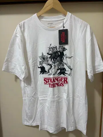 택 포함 새상품 graniph 기묘한 이야기 히구치 유코 콜라보T셔츠