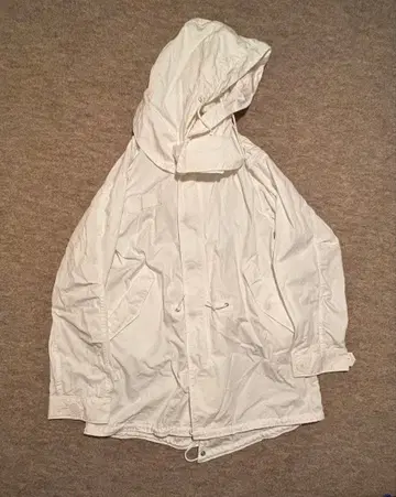 화이트 면 100% 모즈 코트