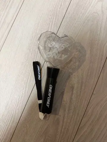 ONE N' ONLY 원엔 #004 하트형 응원봉