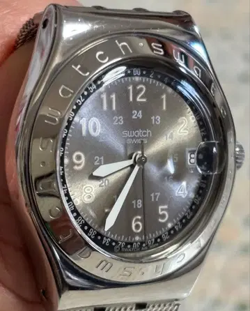 가격 인하 새상품급 작동품 스와치 아이러니 메탈 메쉬