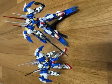 아발란체 엑시아 2체 HG 건담 프라모델 모델