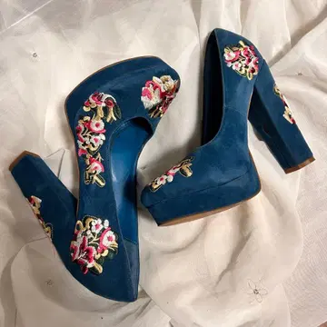 Shoe Republic LA 자수 하이힐 펌프스 24.5cm