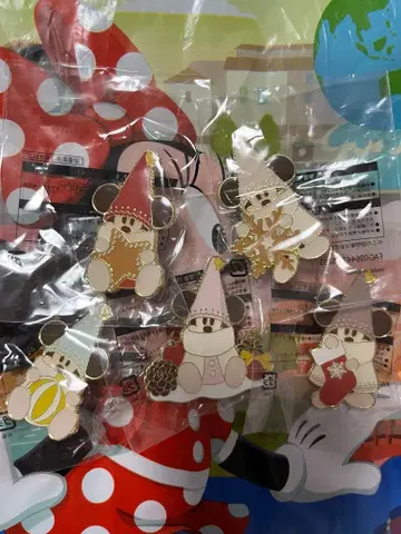 릴린린 핀 배지 2025 컴프 디즈니 크리스마스